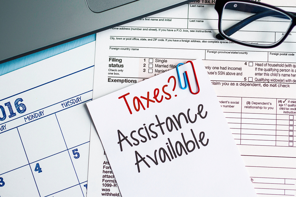 Taxes preparation with note offering assistance